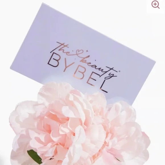 Eyeshadow Palette - Multi-Color - Picture 4 of 5